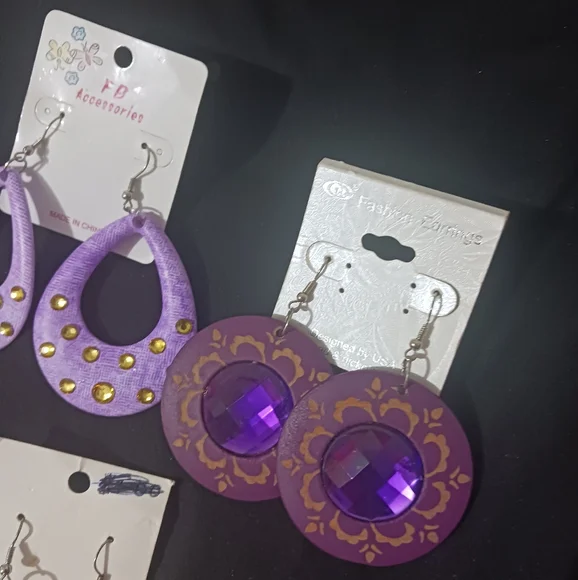 NEW Bundle of Women purple earrings - Picture 3 of 5